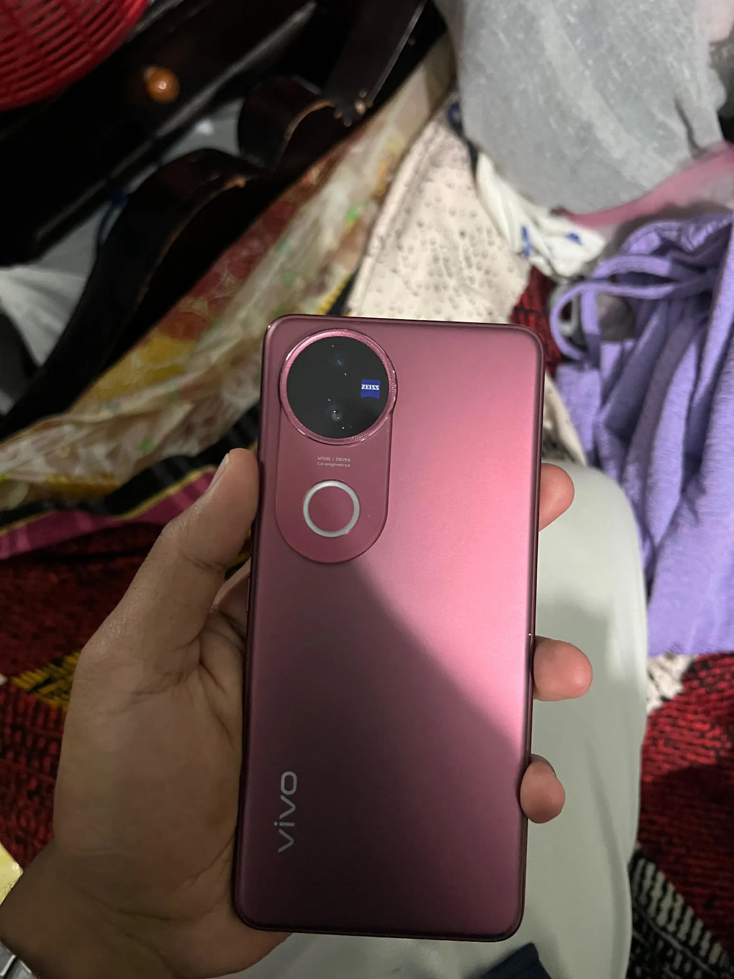 vivo V50