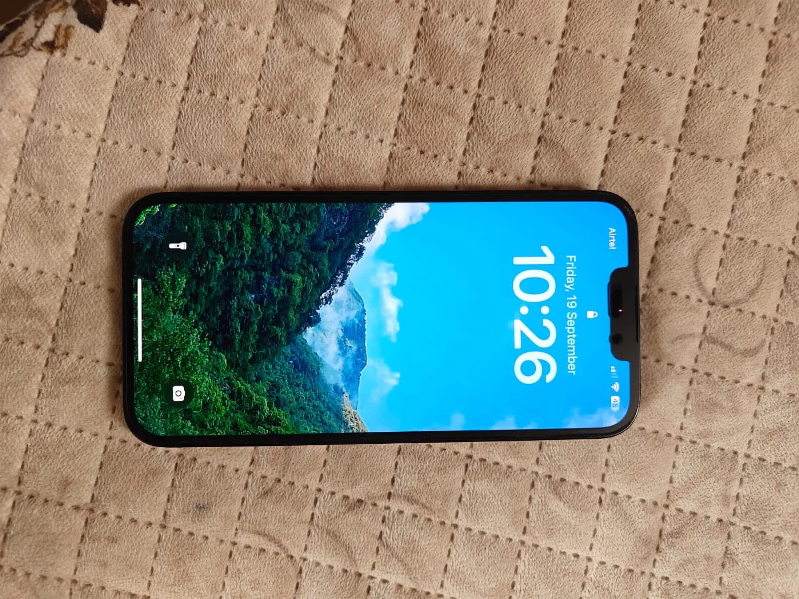 Apple iPhone 14