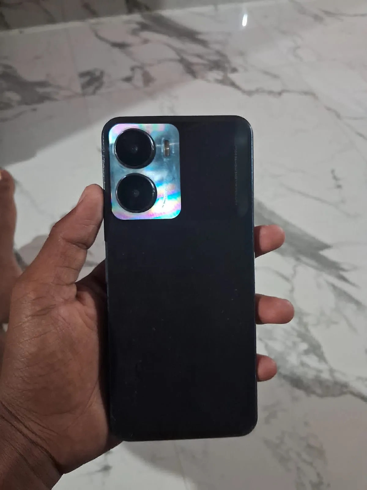 vivo Y56