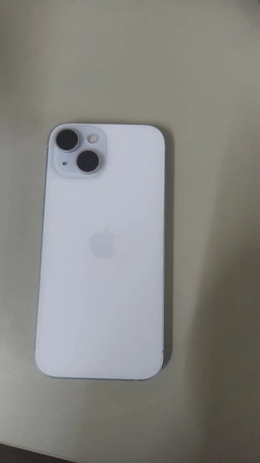 Apple iPhone 15