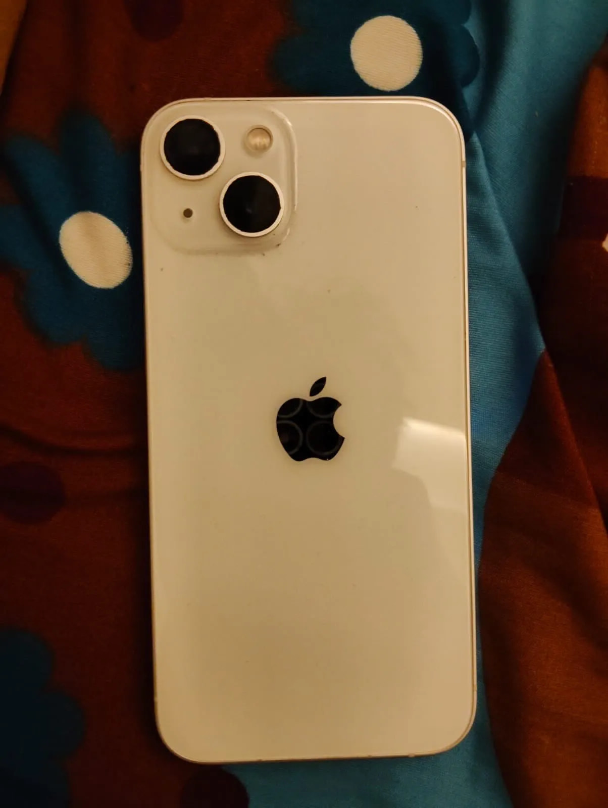 Apple iPhone 13