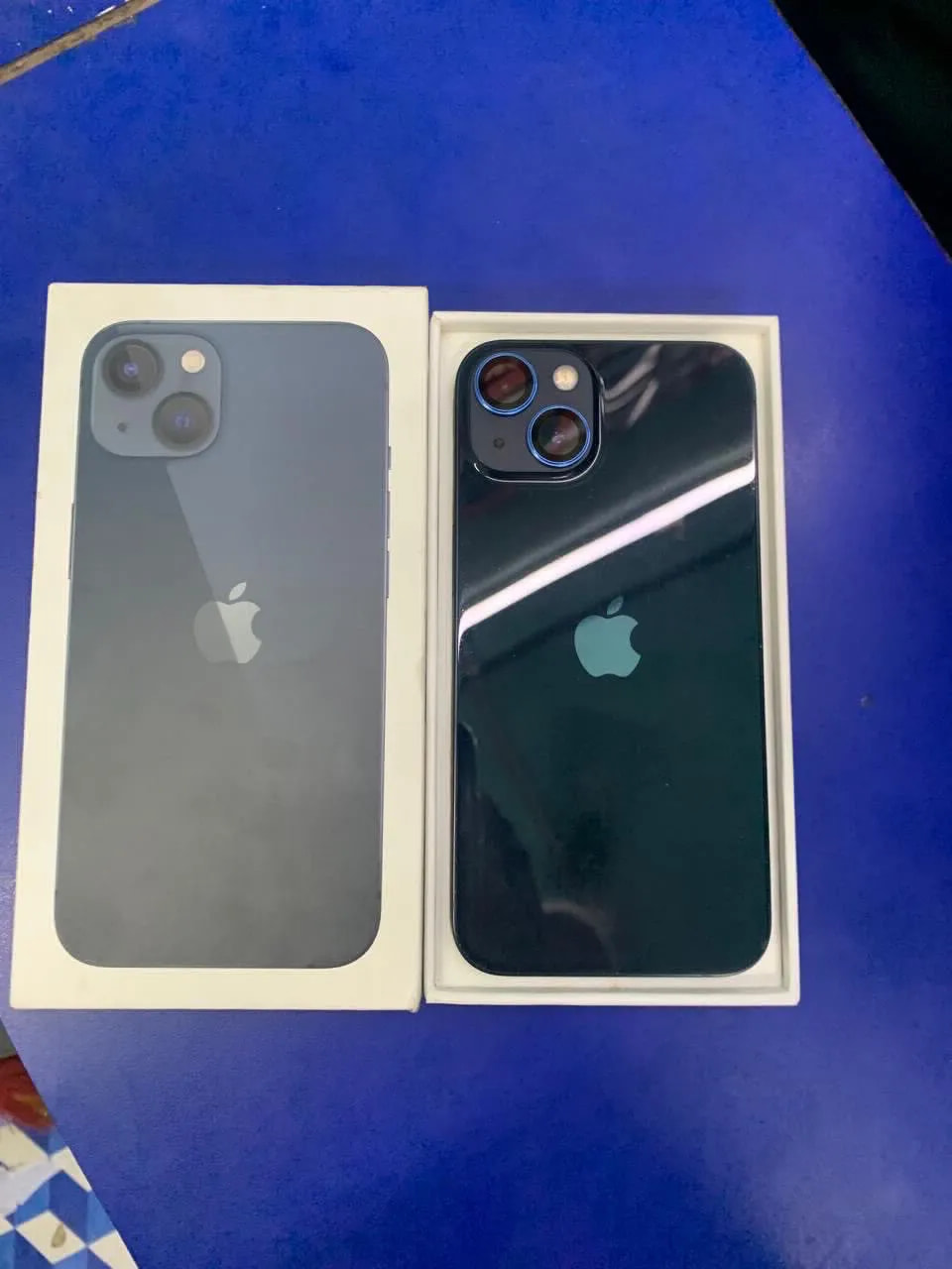 Apple iPhone 13