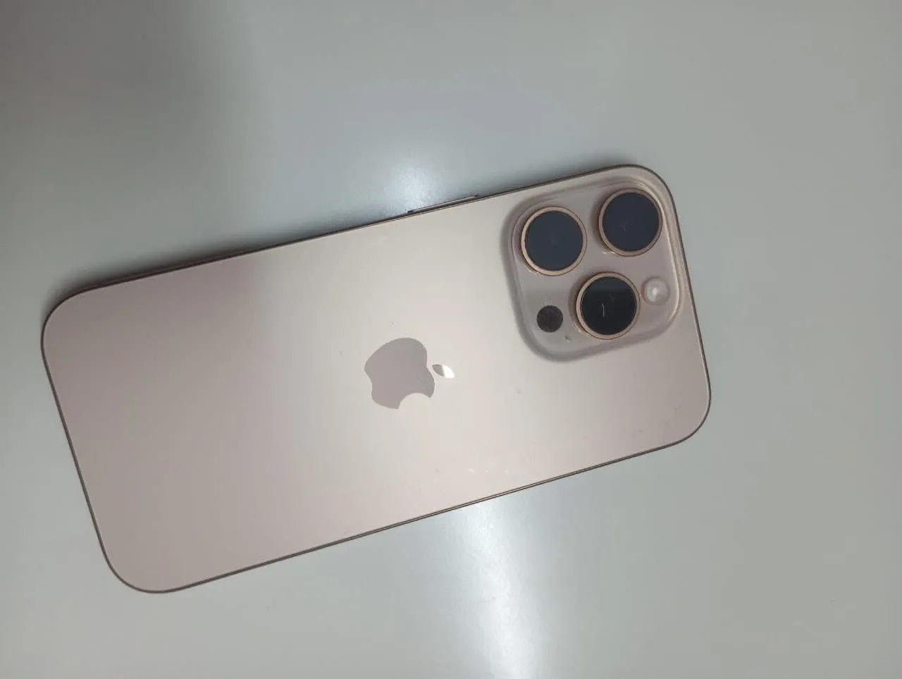 Apple iPhone 16 Pro
