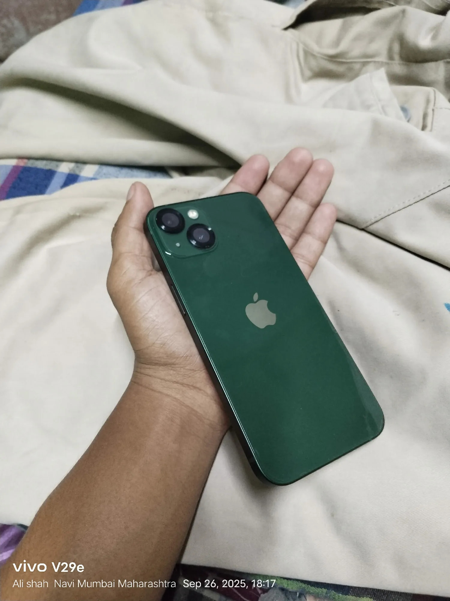 Apple iPhone 13