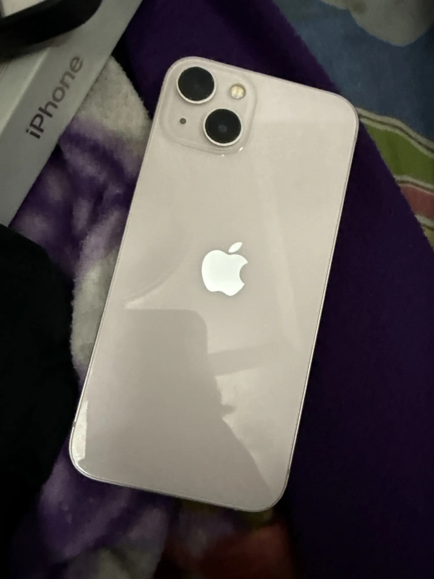 Apple iPhone 13