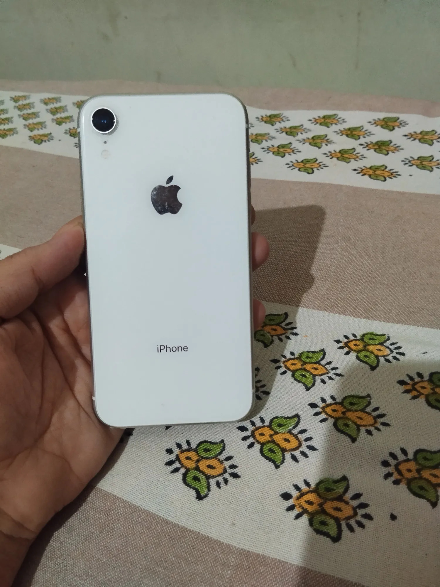 Apple iPhone XR