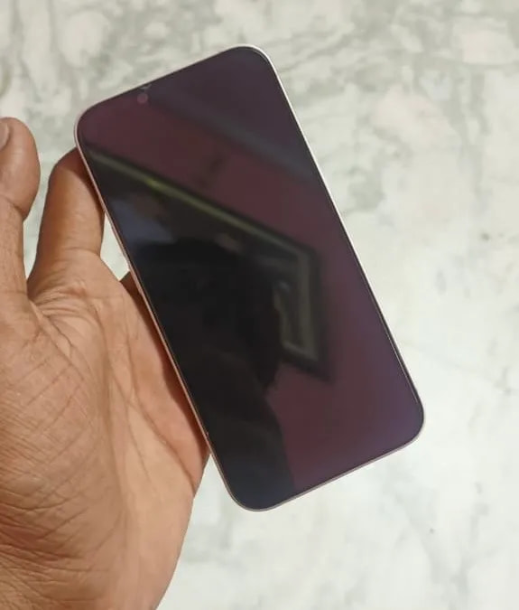 Apple iPhone 13