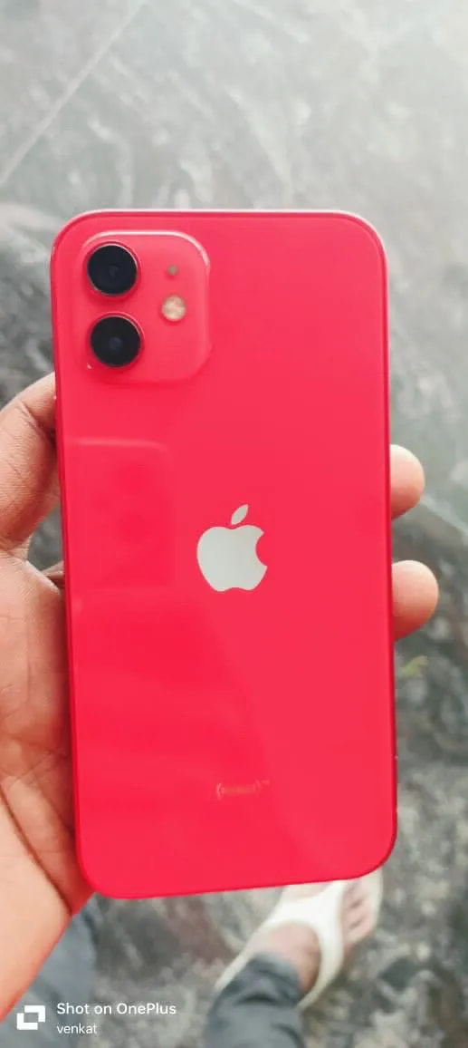Apple iPhone 12