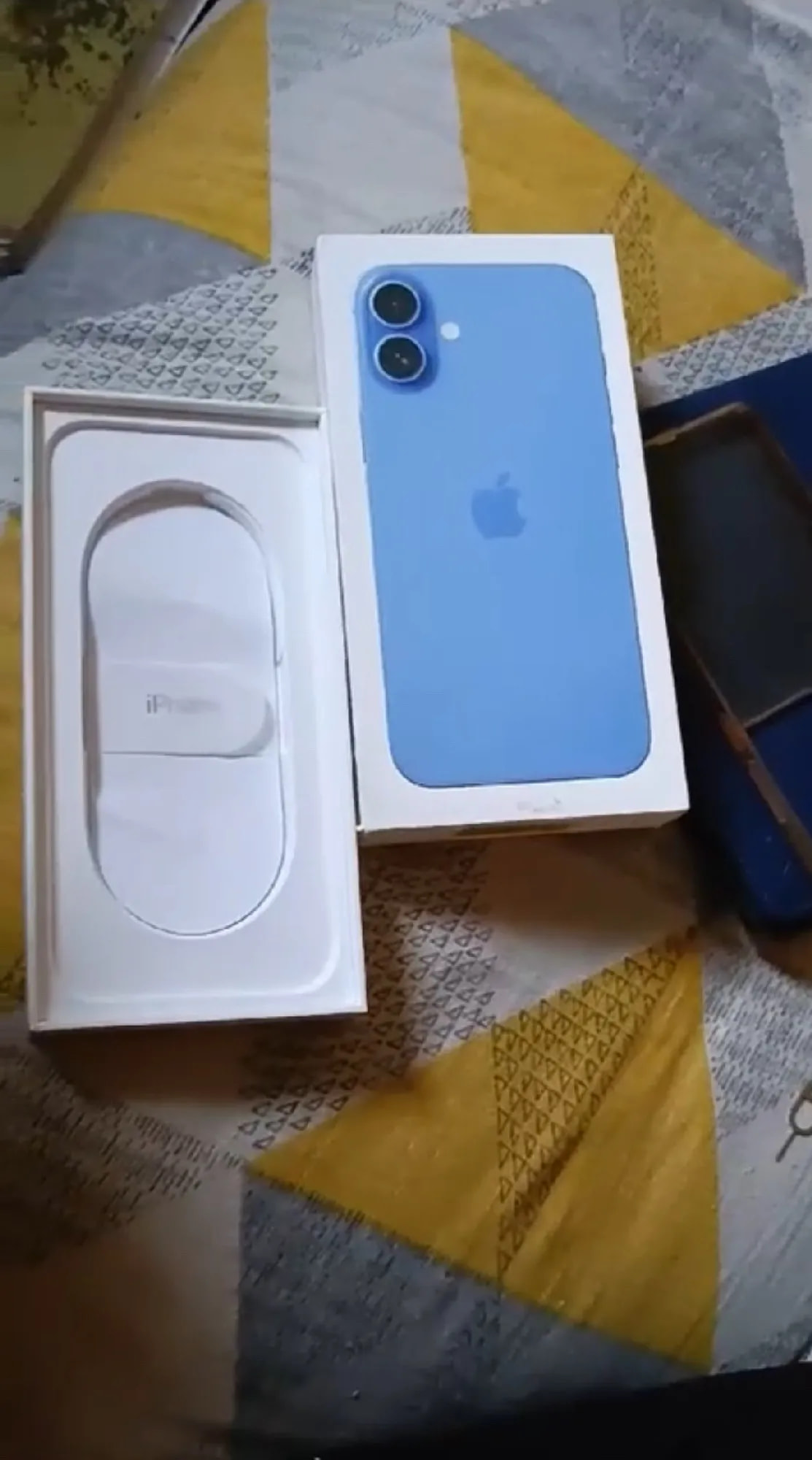 Apple iPhone 16 Plus