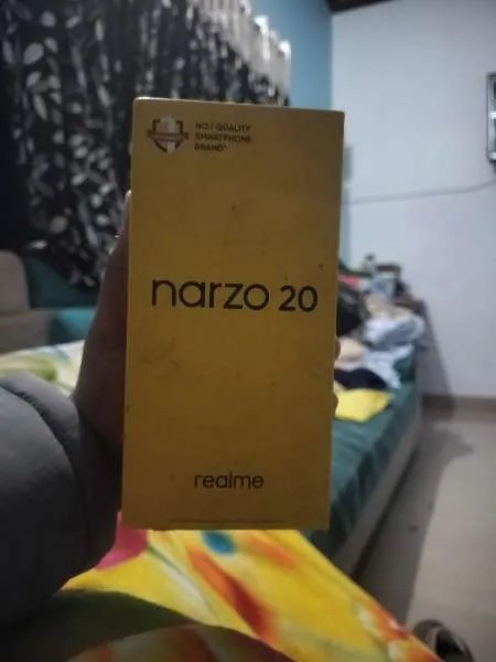Realme Narzo 20