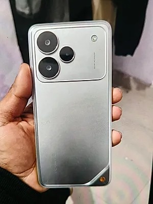 Realme P4