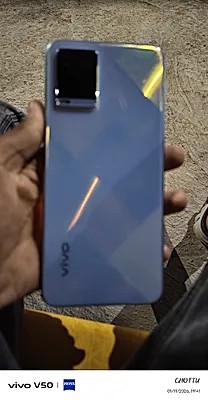vivo Y21