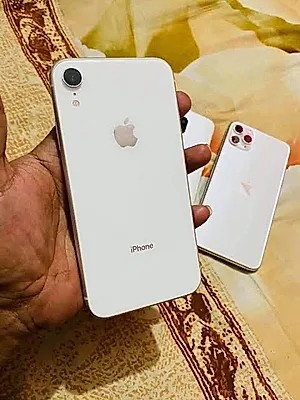 Apple iPhone XR