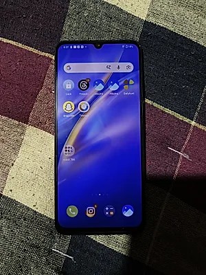 vivo Y73