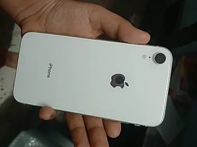 Apple iPhone XR
