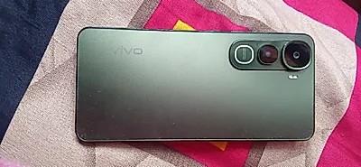 vivo Y400