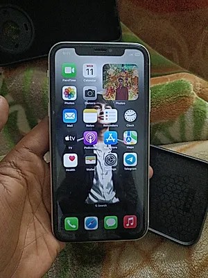 Apple iPhone XR