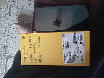 Realme C25Y