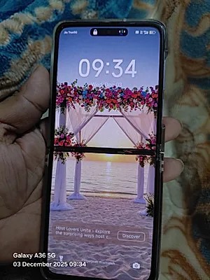 Tecno Phantom V Flip