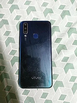 vivo Y12