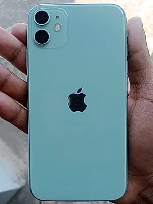 Apple iPhone 11