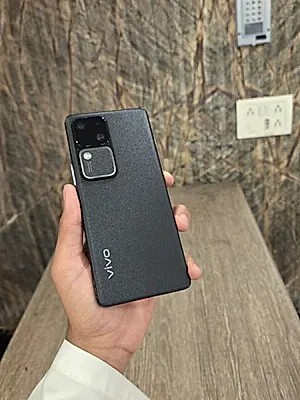 vivo V30