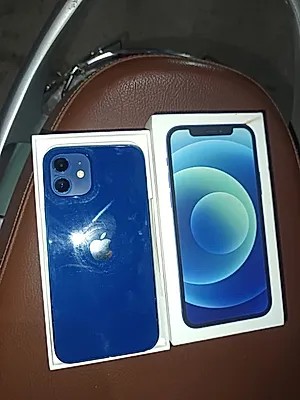 Apple iPhone 12