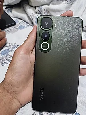 vivo Y400