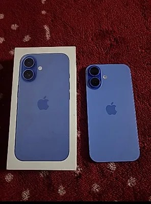 Apple iPhone 16