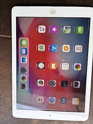 Apple iPad Air