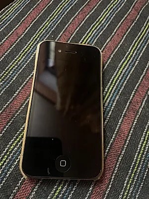 Apple iPhone 4