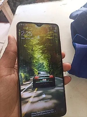 vivo V11i