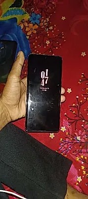 vivo V40e