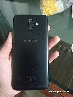 Samsung Galaxy J8