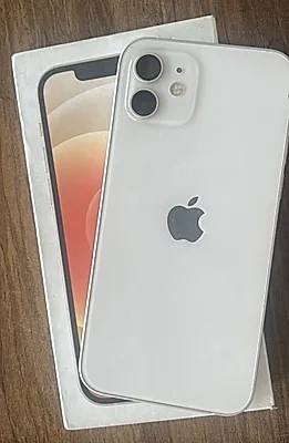 Apple iPhone 12