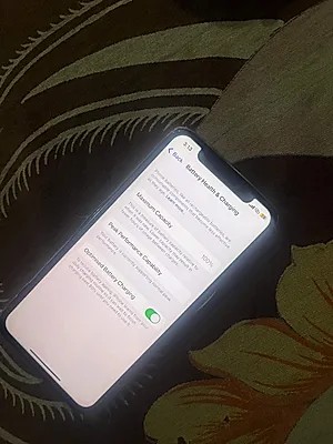 Apple iPhone 11