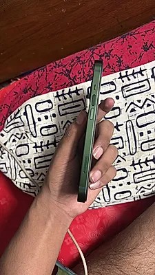 Apple iPhone 13