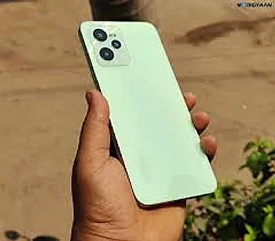 Realme C35