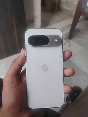 Google Pixel 9