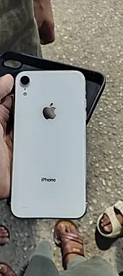 Apple iPhone XR