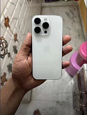 Apple iPhone 16 Pro