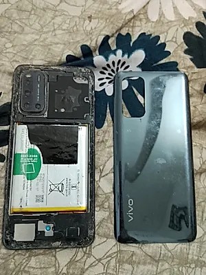 vivo V19