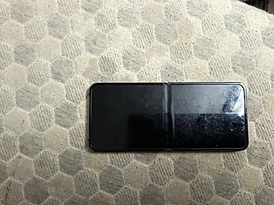 Samsung Galaxy Z Flip4