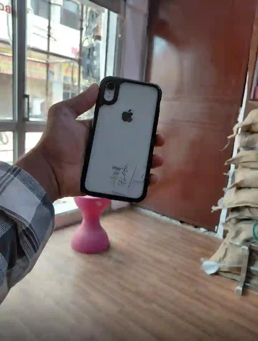 Apple iPhone XR