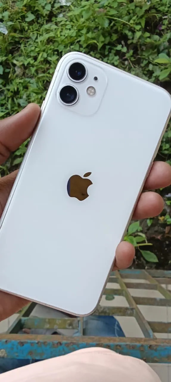 Apple iPhone 11
