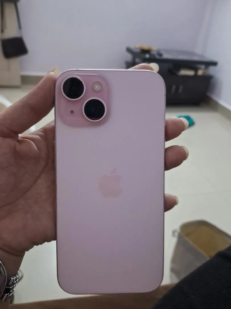 Apple iPhone 15