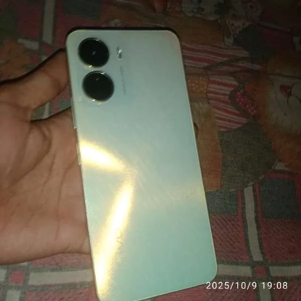 vivo Y16