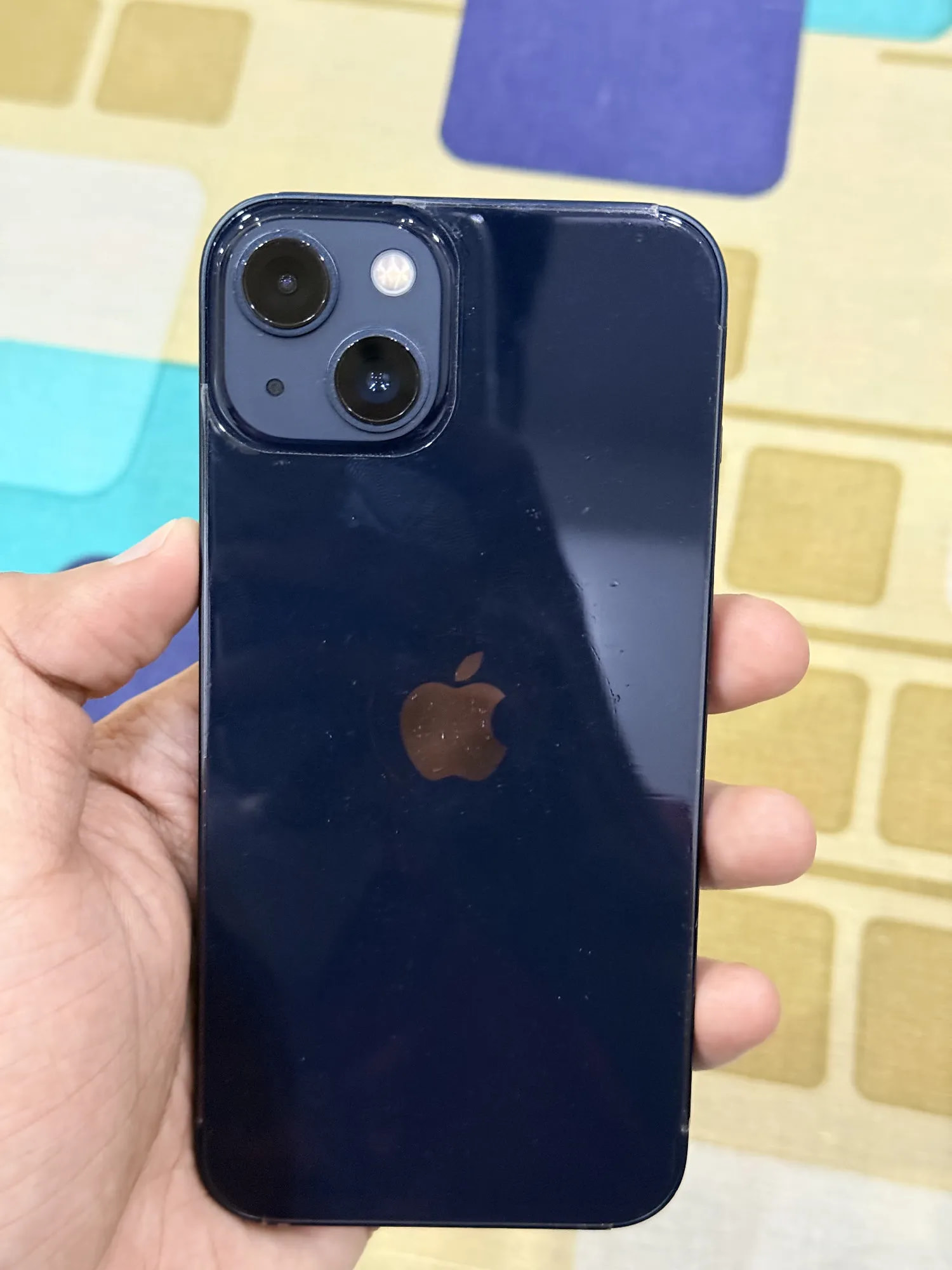 Apple iPhone 13