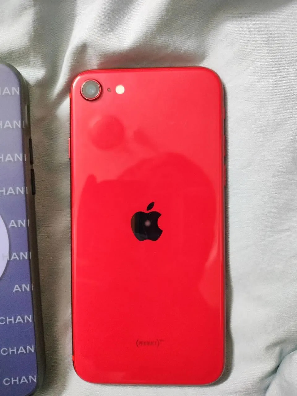 Apple iPhone SE (2020)