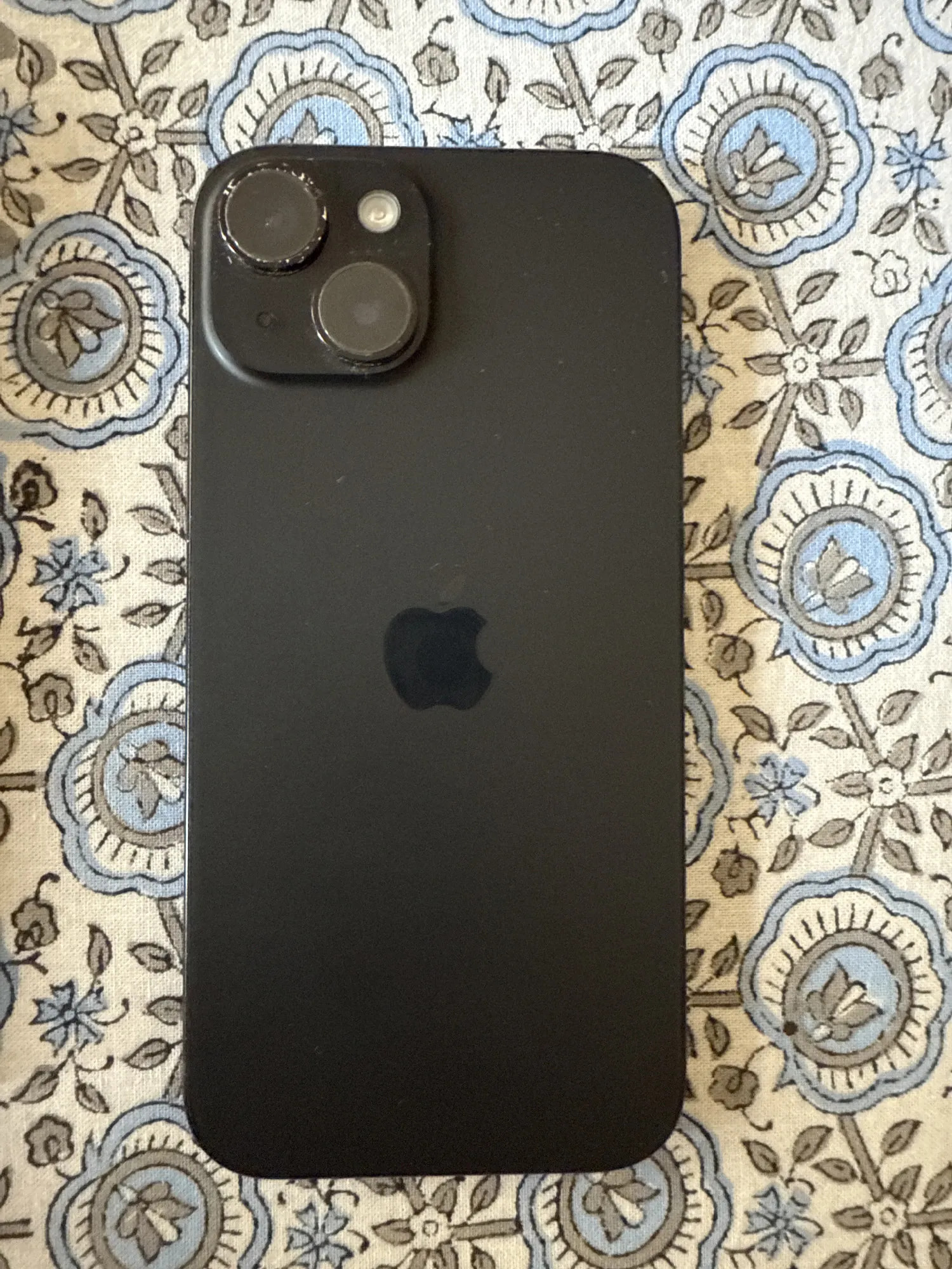 Apple iPhone 15